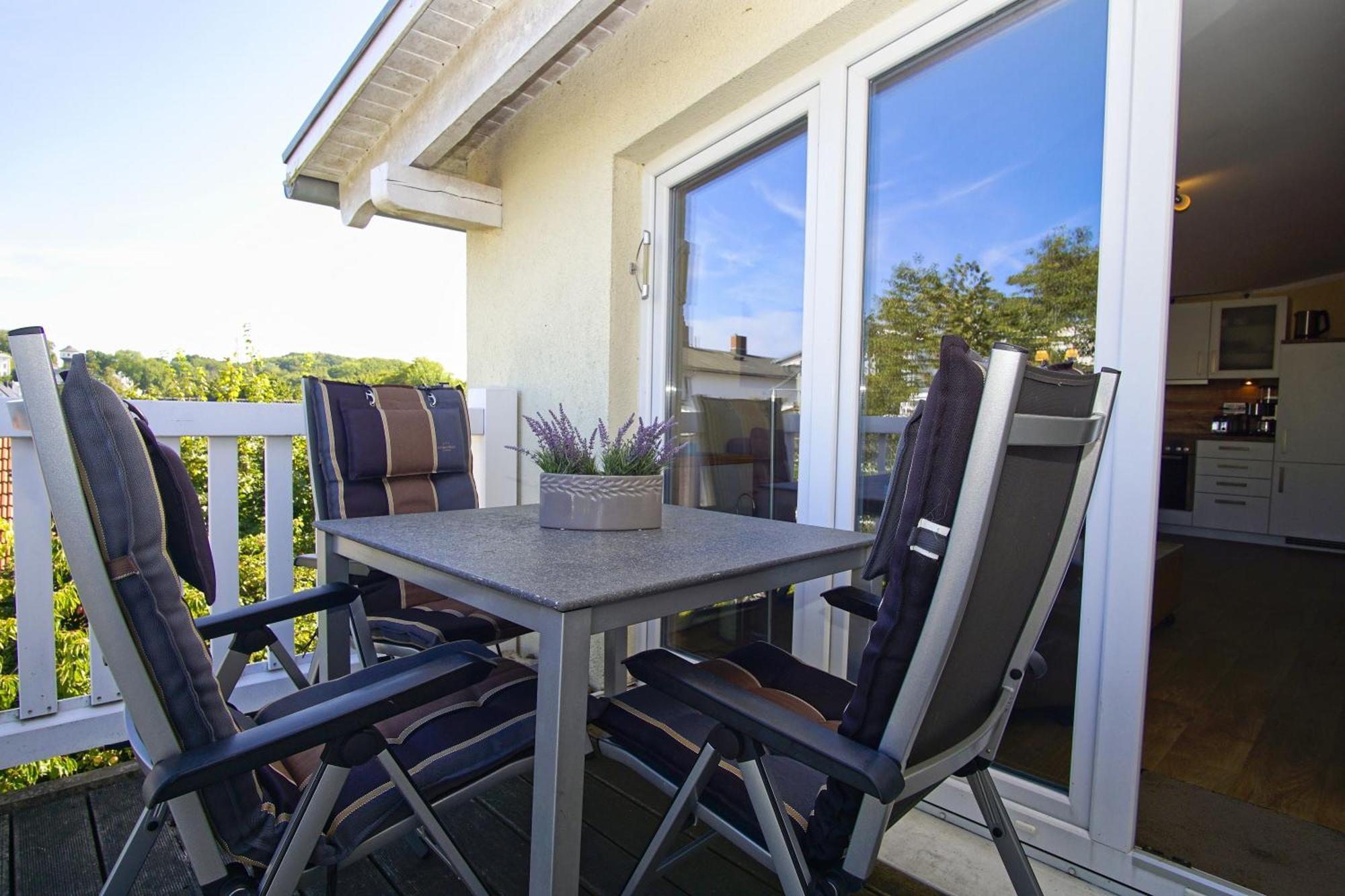 Balkon, Gratis Nutzung Vom Ahoi Erlebnisbad Und Sauna In Sellin- Meeresblick Fewo 59 Goehren  Exterior foto